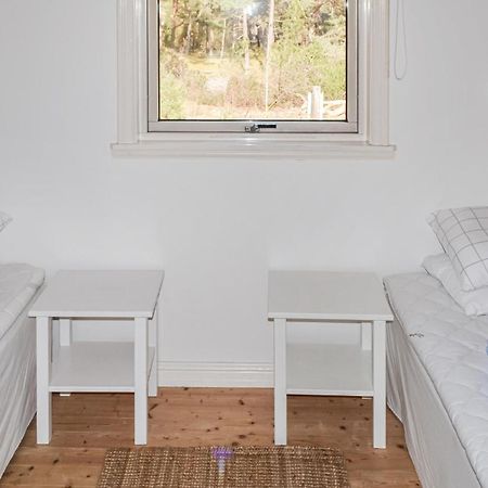Gorgeous Home In Borrby With Wifi Екстер'єр фото