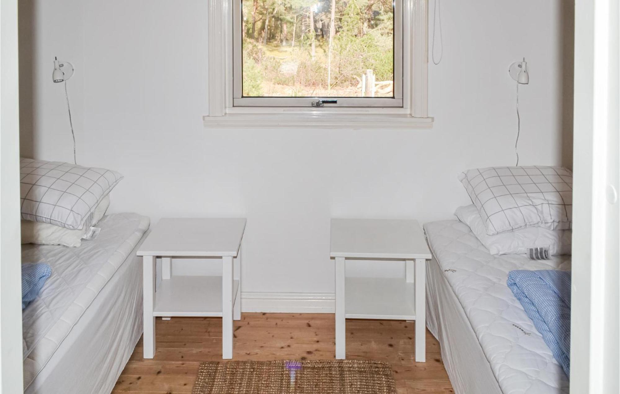 Gorgeous Home In Borrby With Wifi Екстер'єр фото