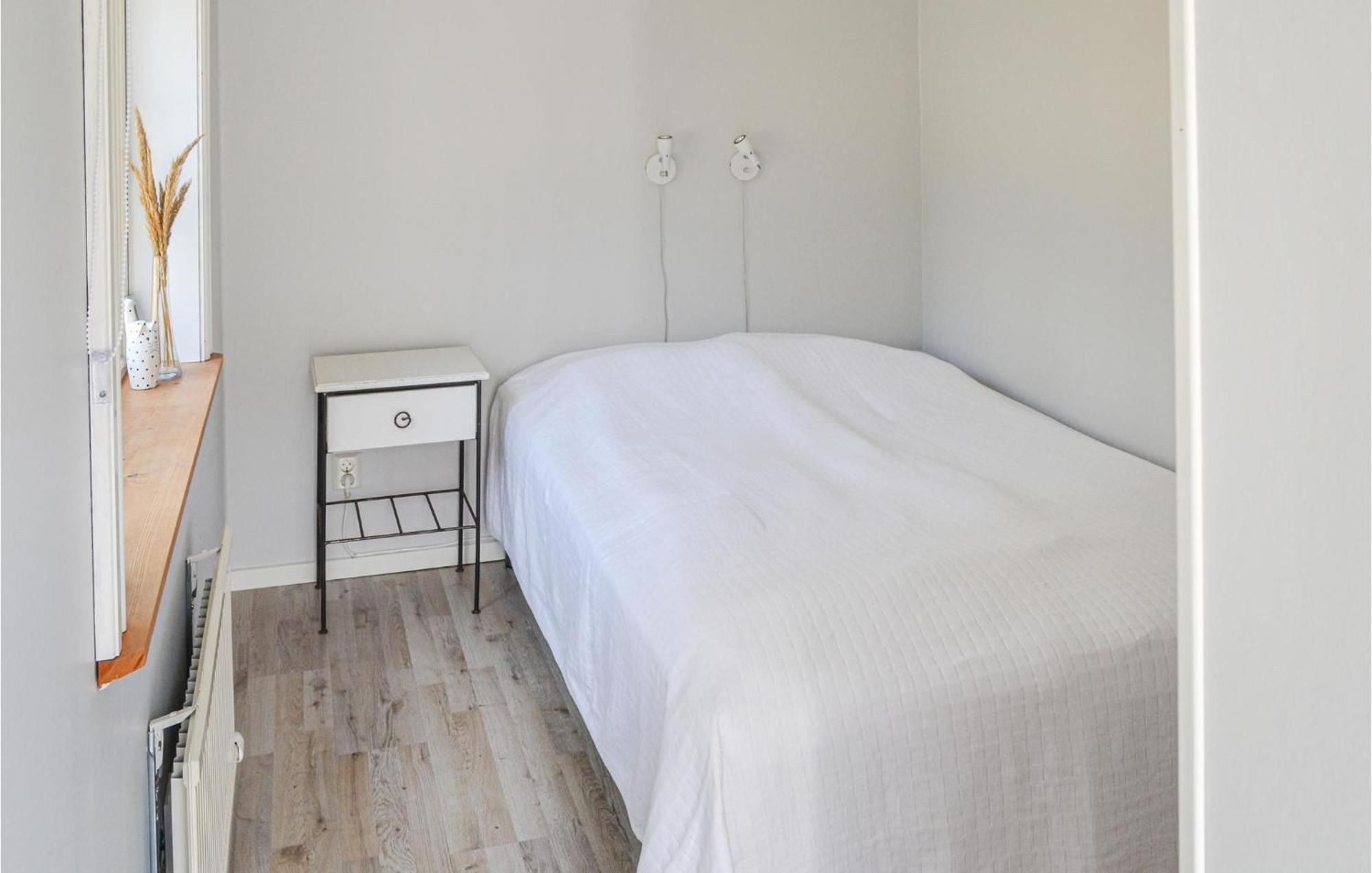 Gorgeous Home In Borrby With Wifi Екстер'єр фото