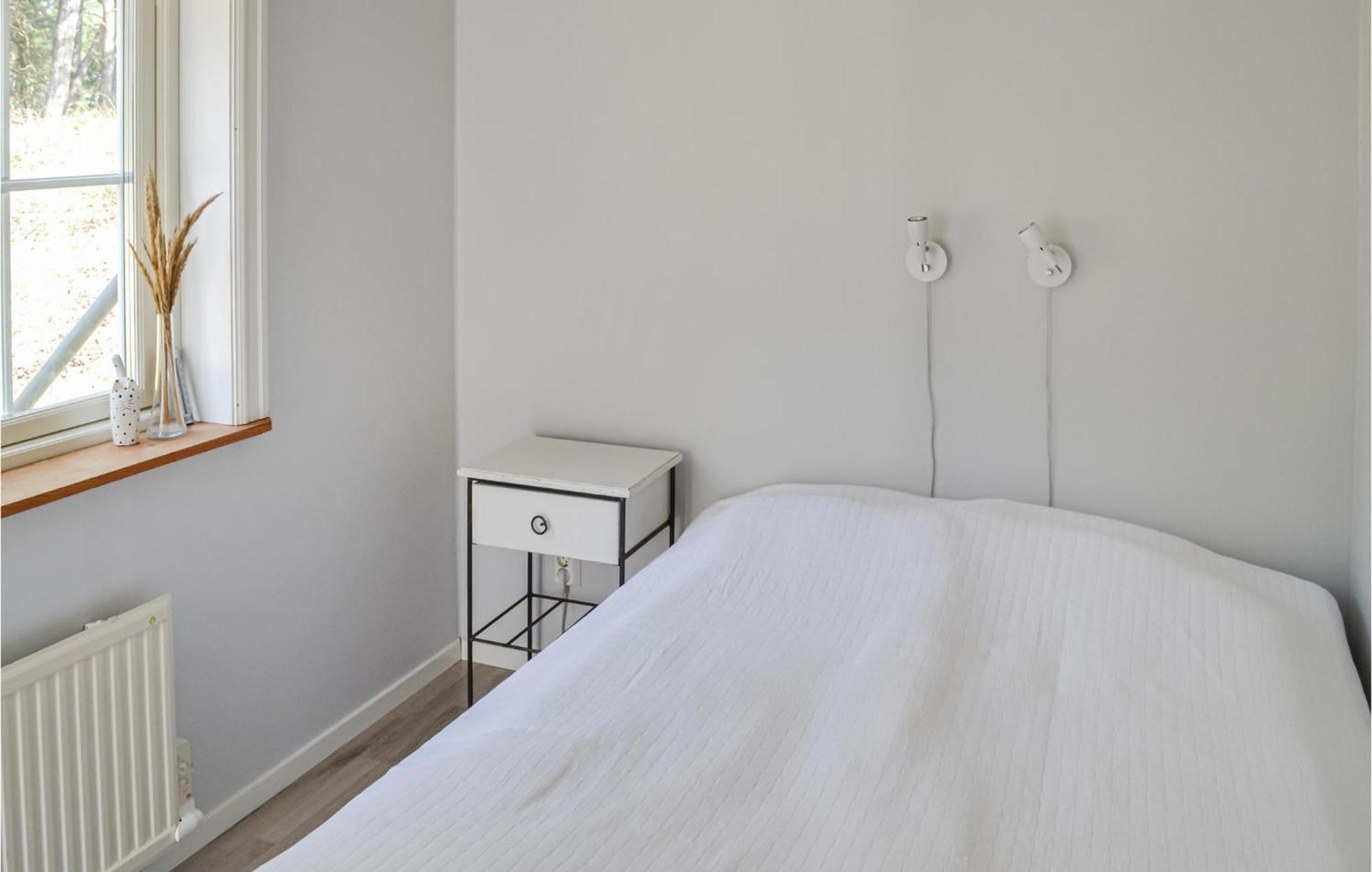 Gorgeous Home In Borrby With Wifi Екстер'єр фото