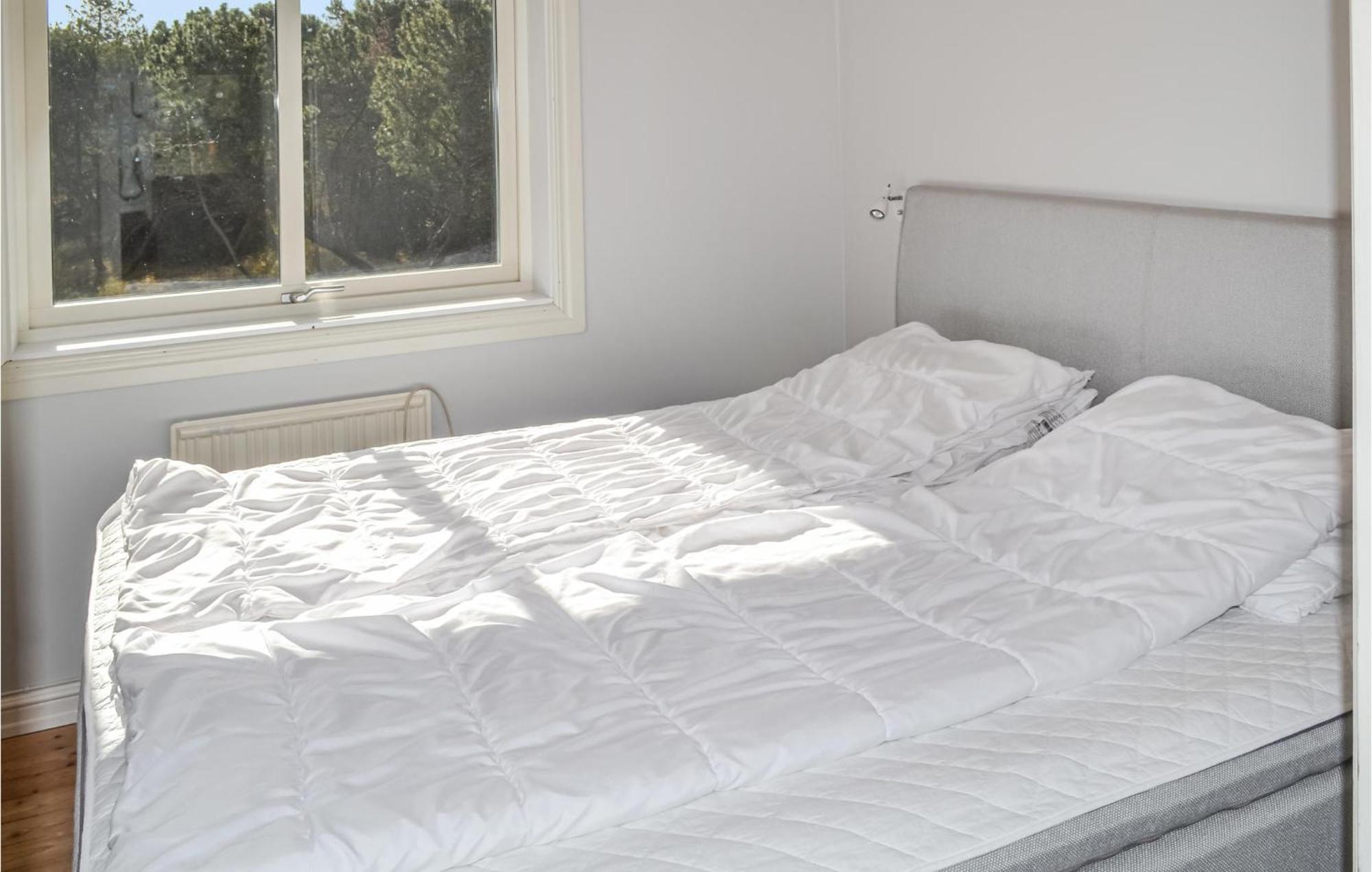 Gorgeous Home In Borrby With Wifi Екстер'єр фото