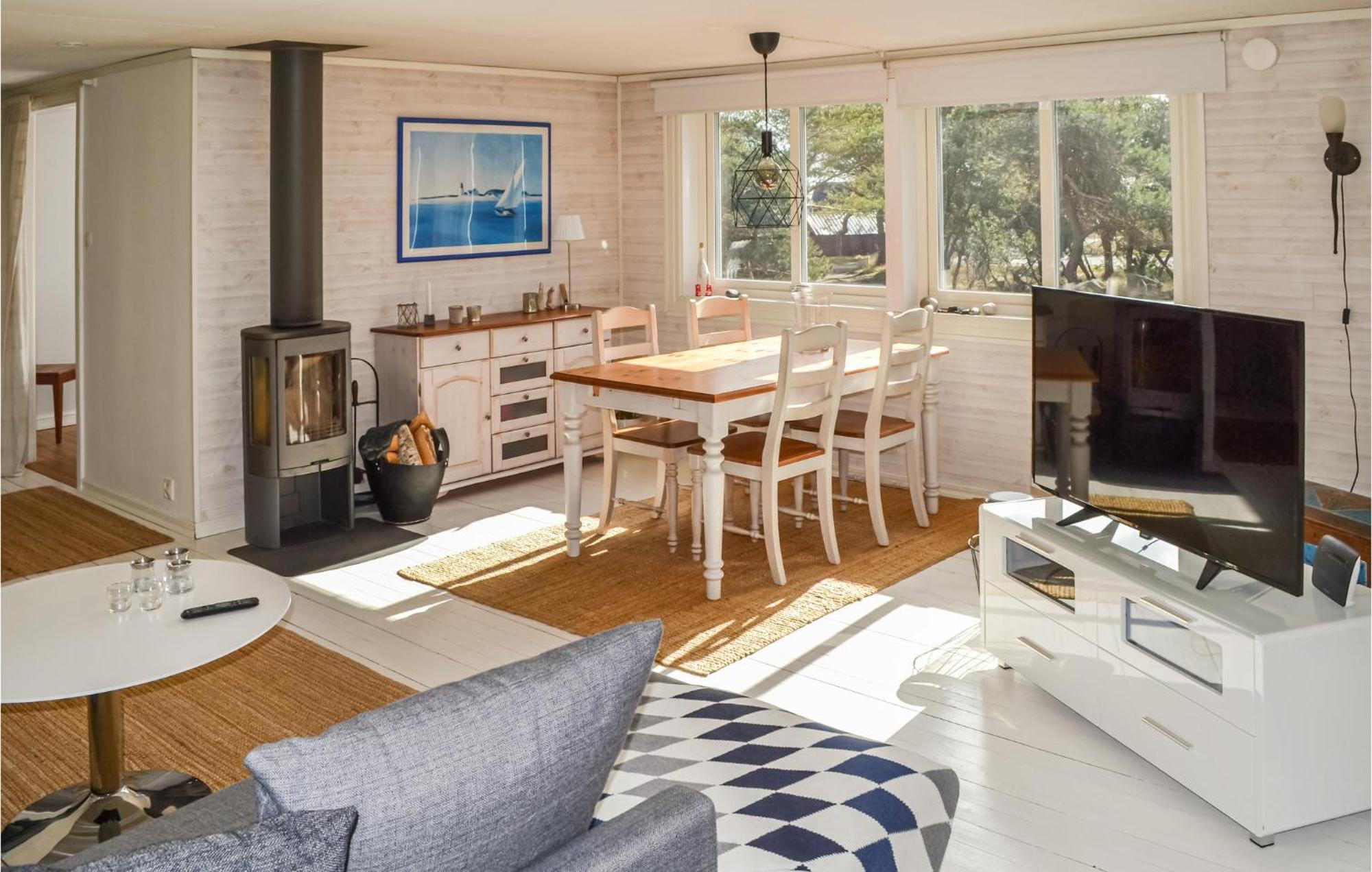 Gorgeous Home In Borrby With Wifi Екстер'єр фото